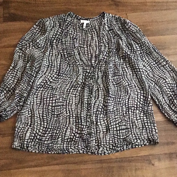 Joie Tops - Joie silk Pintuck blouse
